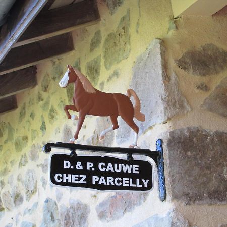 Bed and Breakfast La Vache Sur Le Toit Montagny  Exterior foto