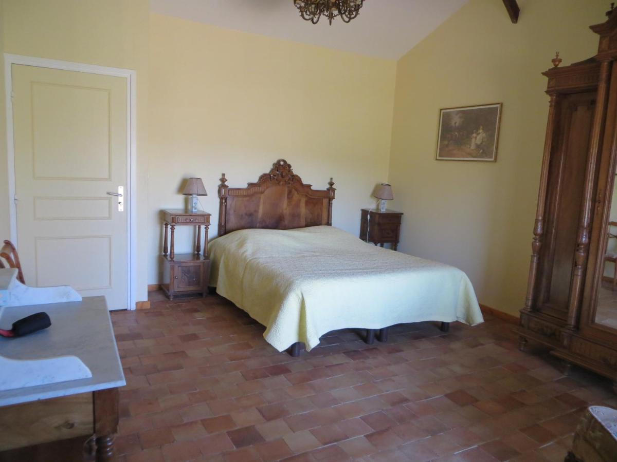 Bed and Breakfast La Vache Sur Le Toit Montagny  Exterior foto